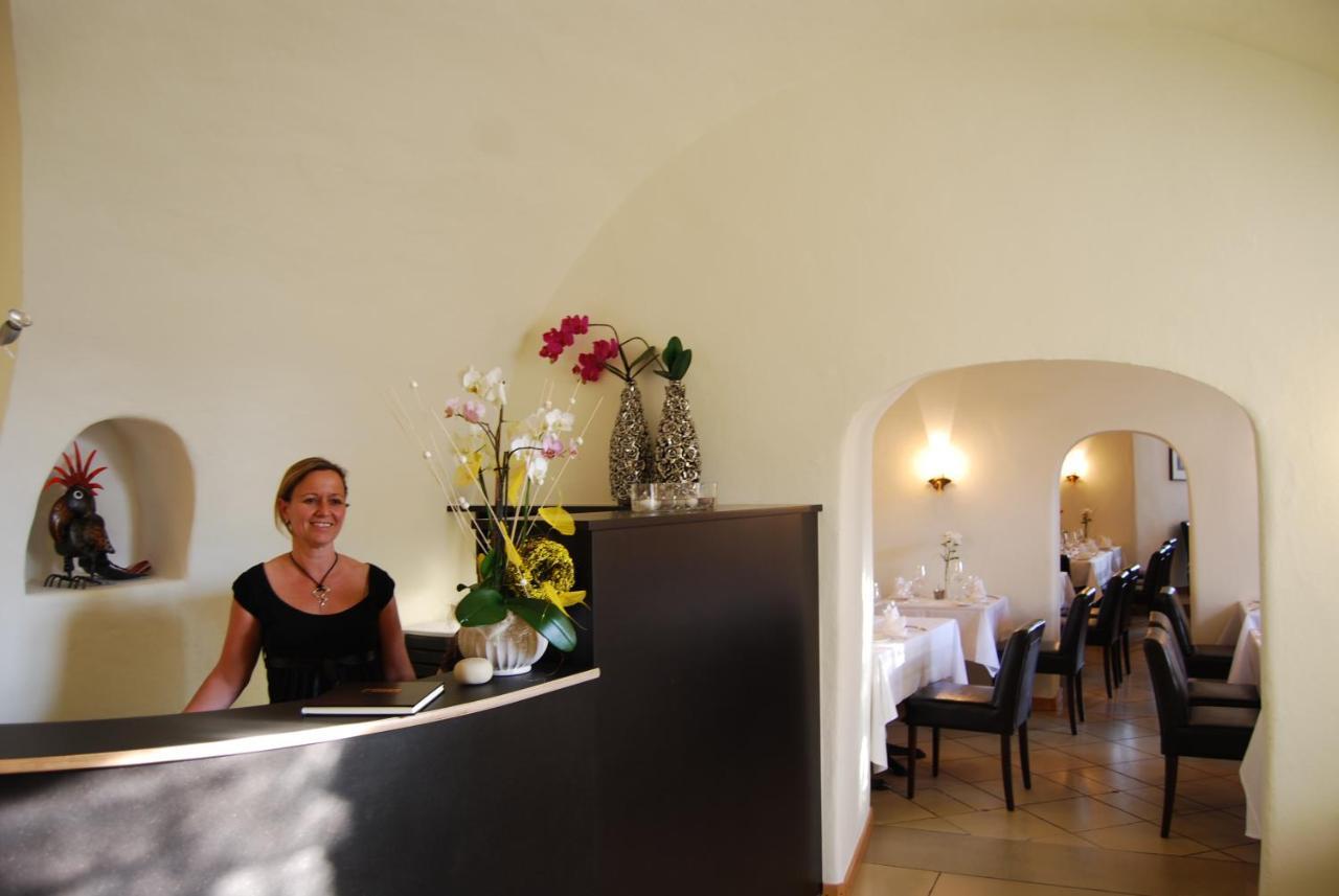 Hotel Burg Abenberg Екстер'єр фото
